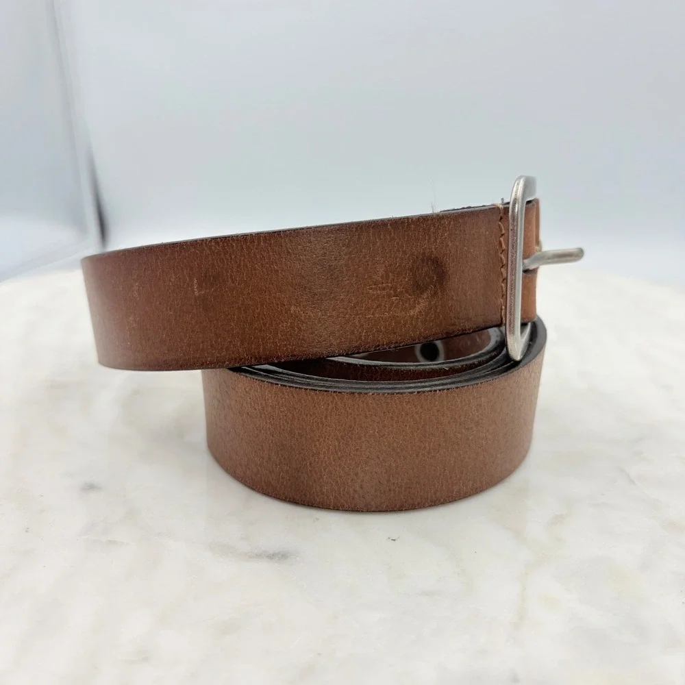 Frye Leather Belt Women 32 Medium Brown Silver Buckle Grommet Star Boho Y2K FLAW